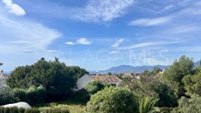 Villa for sale in El Rosario, Marbella East