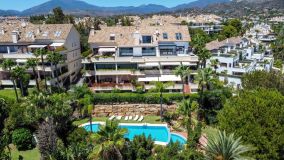 Atico en venta en Las Lomas de Marbella, Marbella Golden Mile