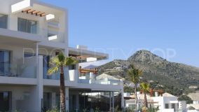 Marbella Club Golf Resort: New apartment with sea views and garden