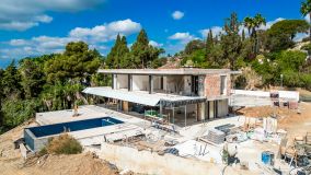 Villa for sale in Hacienda las Chapas, Marbella East