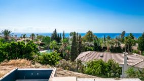 Villa for sale in Hacienda las Chapas, Marbella East