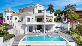 Villa for sale in Elviria, Marbella East