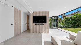 Villa for sale in San Pedro Playa, San Pedro de Alcantara