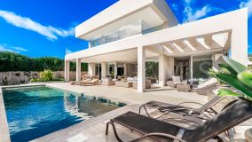 Villa for sale in San Pedro Playa, San Pedro de Alcantara