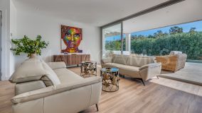 Villa for sale in San Pedro Playa, San Pedro de Alcantara