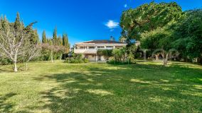 Guadalmina: Charming traditional family villa close to amenities and golf
