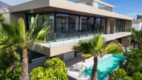 Villa for sale in Beach Side Golden Mile, Marbella Golden Mile