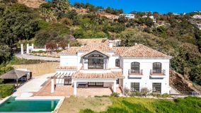 Monte Mayor: Majestic Andalusian Villa with Panoramic Views in Monte Mayor, Marbella!