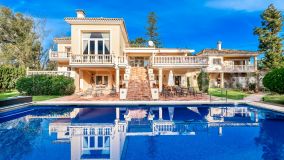 Villa de 8 dormitorios en venta en Guadalmina Baja