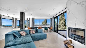 Villa for sale in Elviria, Marbella Est