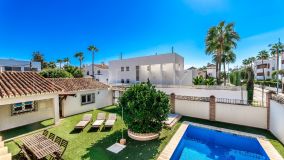 Villa a la venta de 5 dormitorios en San Pedro Playa