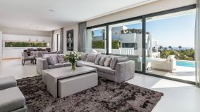 Villa en venta en Nagüeles con 5 dormitorios