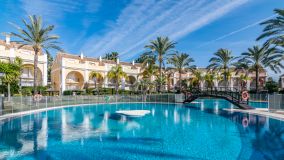For sale Bahia de Marbella town house with 4 bedrooms