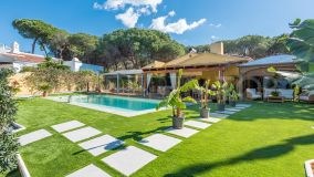 For sale villa in Elviria with 2 bedrooms