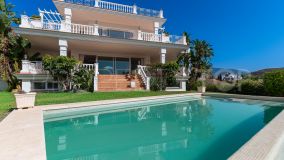 Exquisite 8-bedroom Villa with Open Sea Views in Los Flamingos Golf