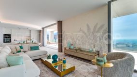 Atico con 4 dormitorios a la venta en La Quinta