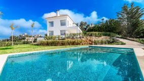 Villa for sale in Altos de Elviria, Marbella East