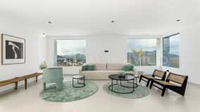 Villa for sale in Altos de Elviria, Marbella East