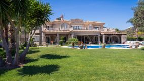Magnífica villa de estilo andaluz en Nueva Andalucia con vistas panorámicas
