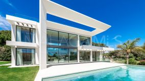 Villa for sale in Elviria, Marbella East