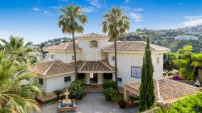 Villa en venta en La Quinta con 6 dormitorios