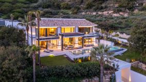 Villa for sale in Cascada de Camojan, Marbella Golden Mile