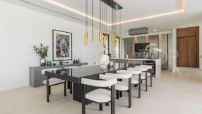 Villa for sale in Paraiso Alto with 6 bedrooms
