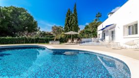 Villa for sale in El Rosario, Marbella East