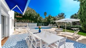 Villa for sale in El Rosario, Marbella East
