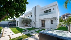 Villa en venta en Marbella Ciudad