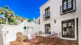 Radhus for sale in Marbella Golden Mile