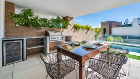 Tvåvåningslägenhet for sale in Cabopino, Marbella Öst