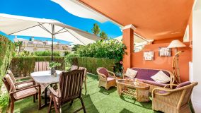 Town house for sale in Bahia de Marbella with 3 bedrooms