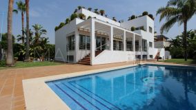 Villa en venta en San Pedro Playa, San Pedro de Alcantara