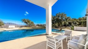 Villa for sale in Altos de Elviria with 7 bedrooms