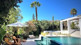 Villa en venta en El Rosario, Marbella Este