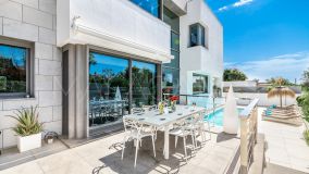 Villa for sale in Nagüeles, Marbella Golden Mile