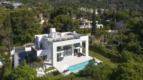 Villa for sale in Cascada de Camojan, Marbella Golden Mile