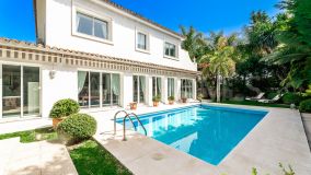 Villa en venta en Los Monteros, Marbella Este
