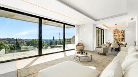 Villa for sale in Los Flamingos Golf, Benahavis