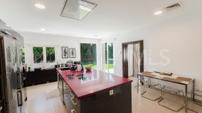 Villa for sale in Marbella Golden Mile