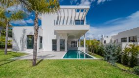 Villa for sale in Elviria, Marbella Öst