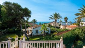 Bungalow for sale in Marbesa, Marbella East