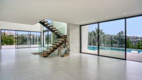 Villa for sale in Los Flamingos Golf, Benahavis