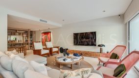 Tvåvåningslägenhet for sale in Marbella Golden Mile