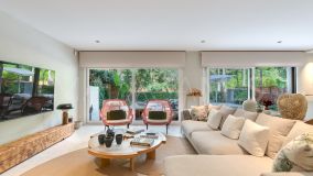 Tvåvåningslägenhet for sale in Marbella Golden Mile