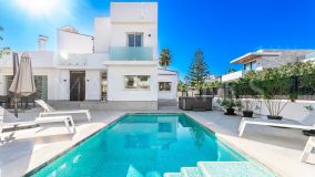 Villa for sale in San Pedro Playa, San Pedro de Alcantara