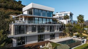 Villa for sale in La Mairena, Marbella Est