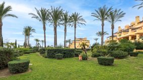 Markplanslägenhet for sale in Los Flamingos Golf, Benahavis