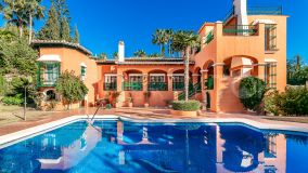 Villa for sale in Bahia de Marbella with 5 bedrooms